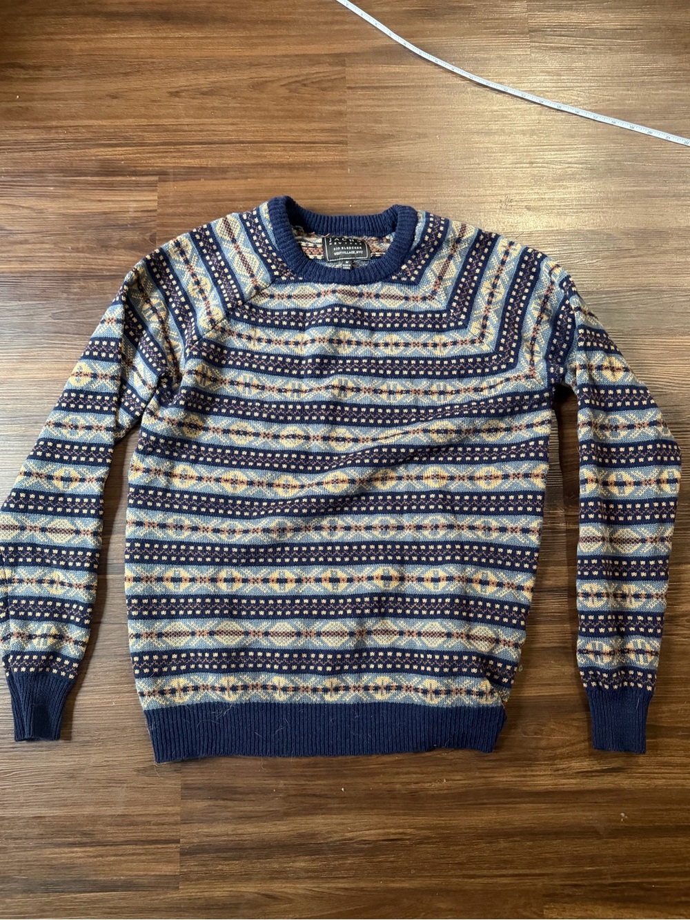 Jach’s New York Wool Blend Fair Isle Crewneck Sweater in Navy and Cream